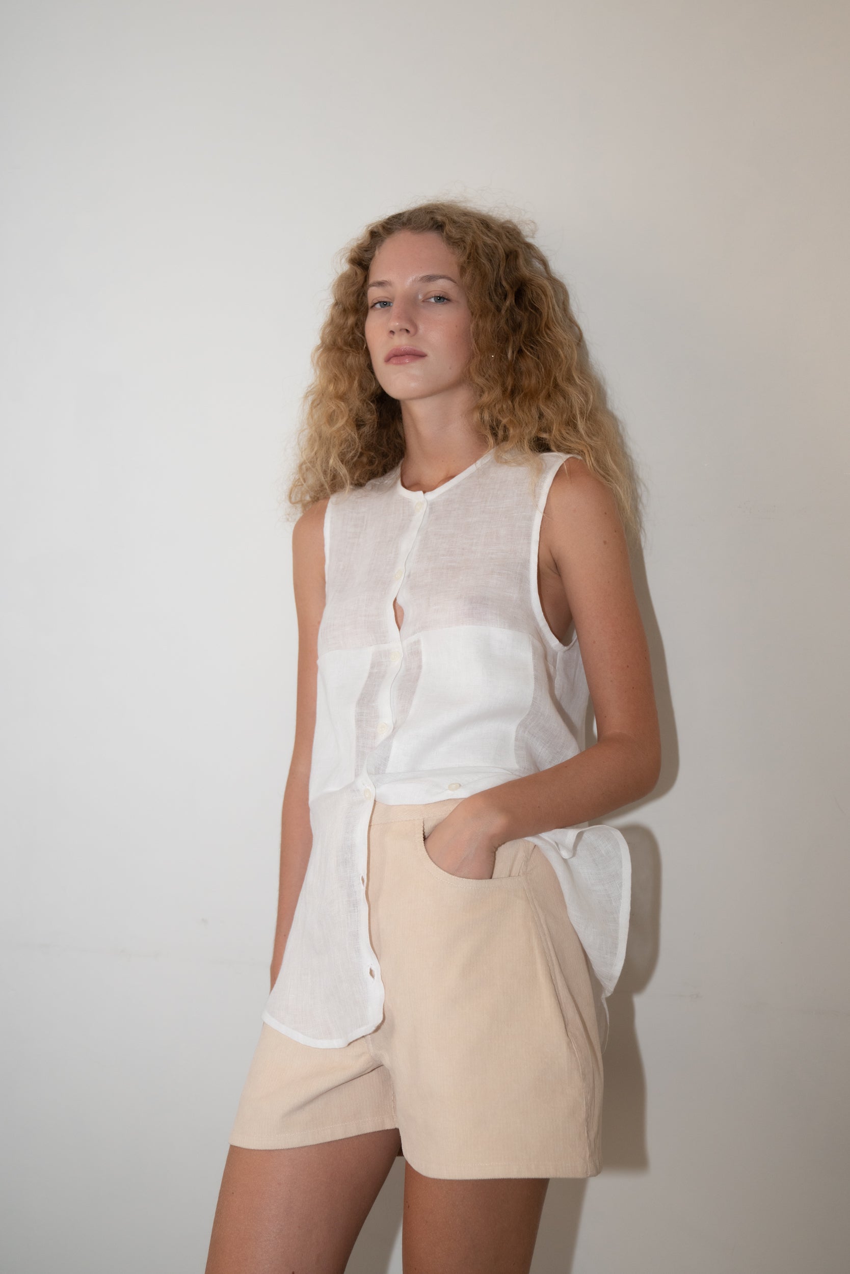 LENA Sleeveless Shirt