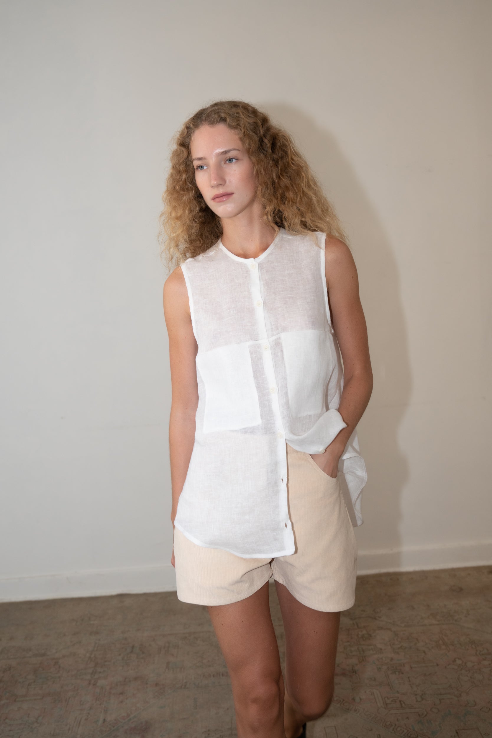 LENA Sleeveless Shirt